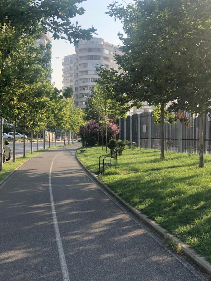Lola'S Apartment Дуррес Екстер'єр фото